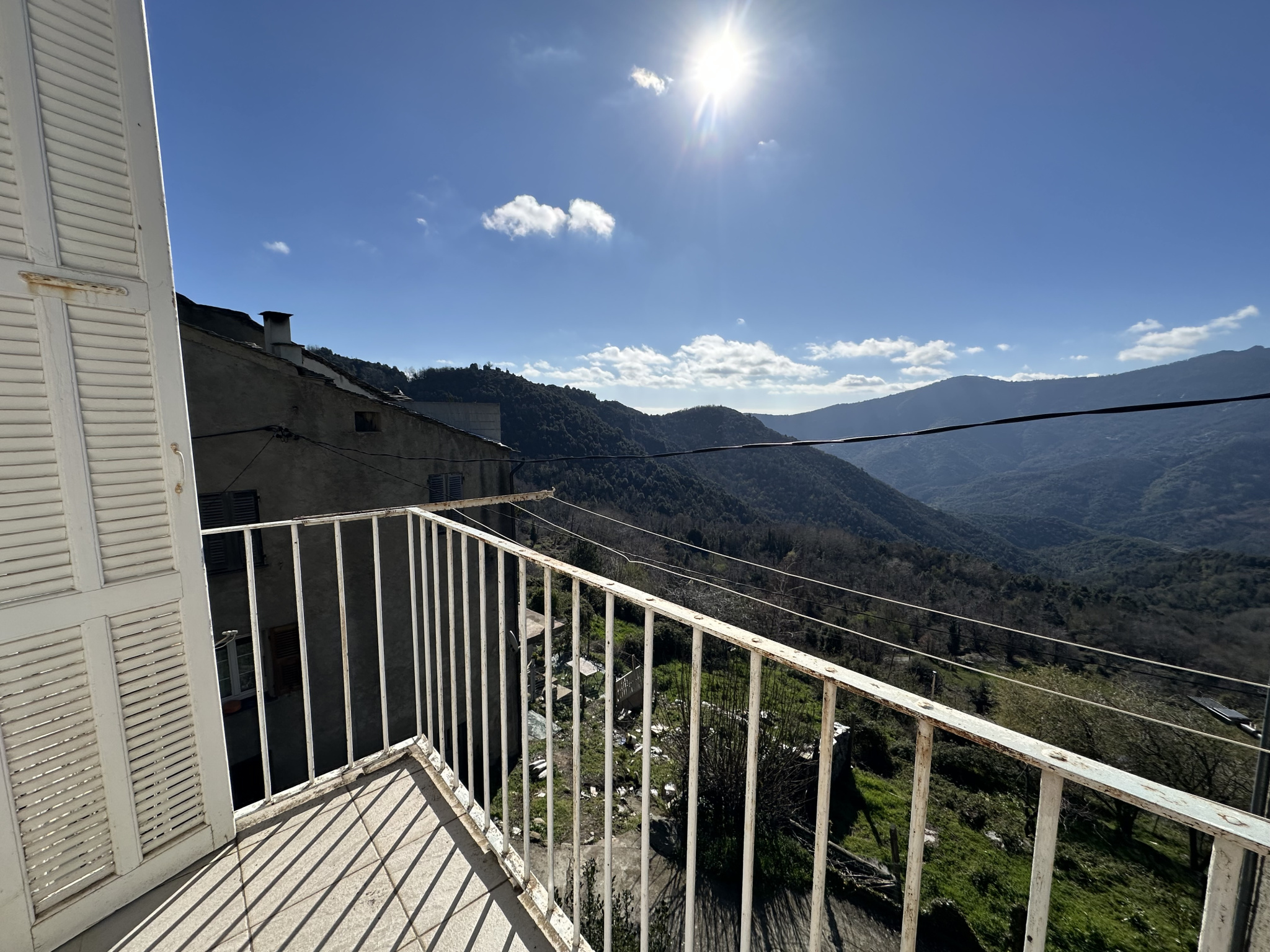 Appartement T3/T4 avec balcon, terrasse et grenier à SILVARECCIO