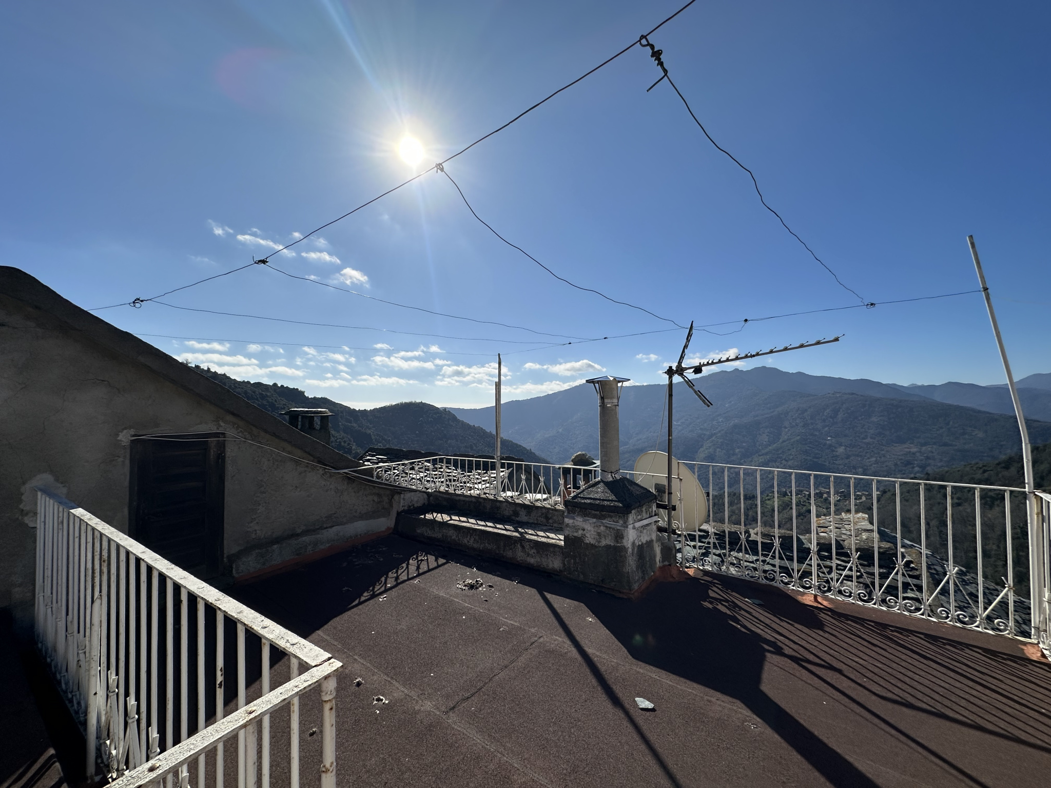 Appartement T3/T4 avec balcon, terrasse et grenier à SILVARECCIO