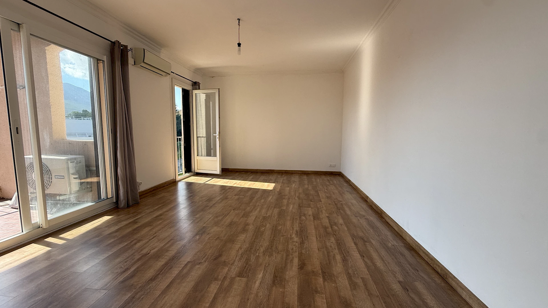 Appartement 3 pièces avec terrasse et cave à BIGUGLIA