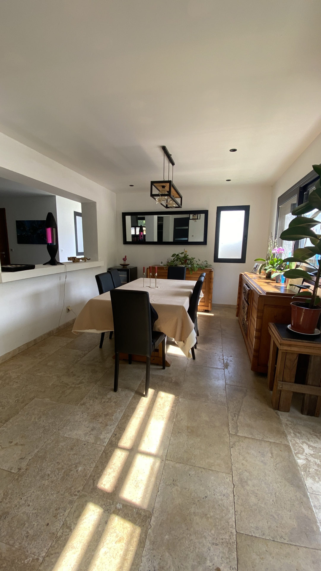 Villa indépendante Type T3 d'environ 91 m2 avec jardin .et terrasse aménagée.