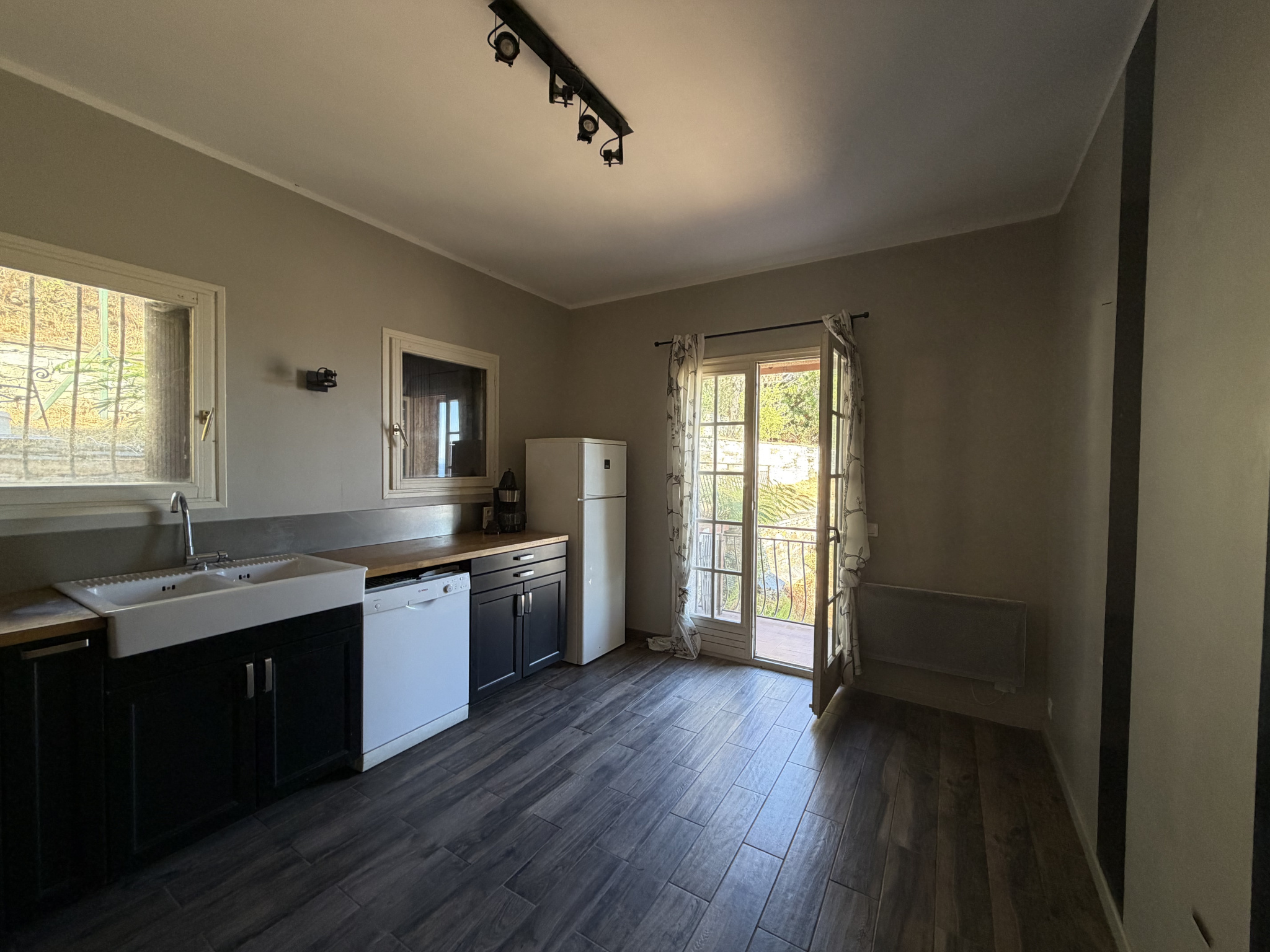 Villa individuelle sur un terrain de 2038m2 à SAN MARTINO DI LOTA (Entrée du cap)